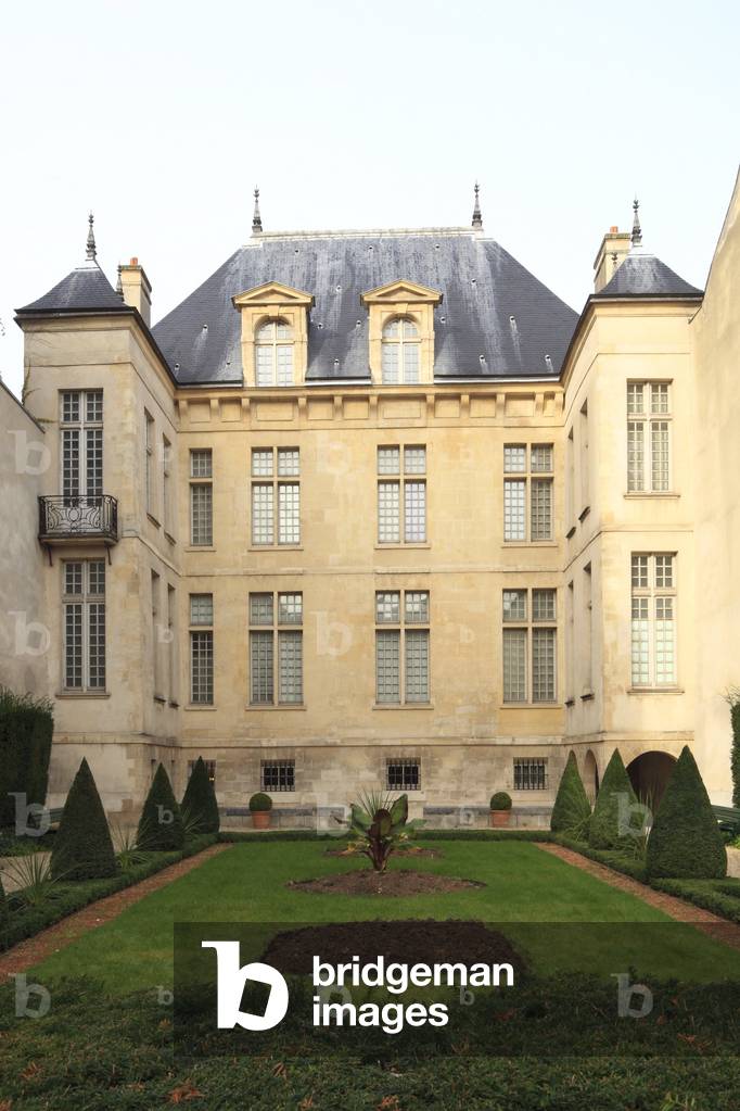 Musee Cognacq Jay (Cognacq-Jay), 4 rue Elzevir, Paris 75003. Photography 29/10/10