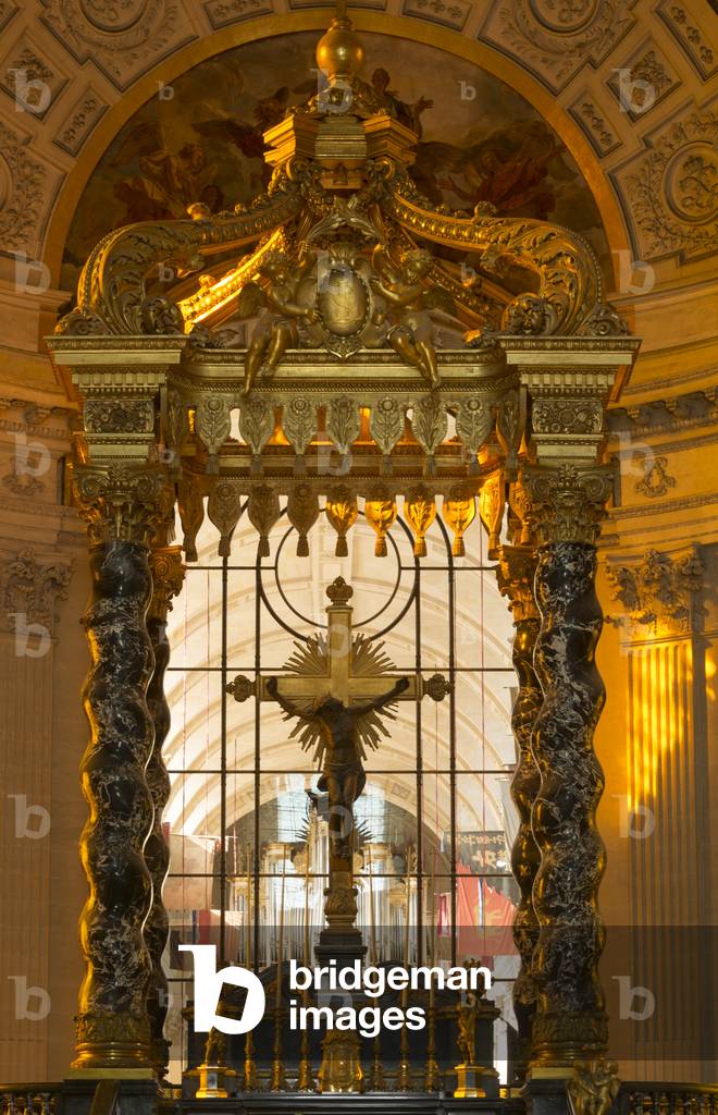 The altar of the dome of the Invalides (1670), Paris (photograph)