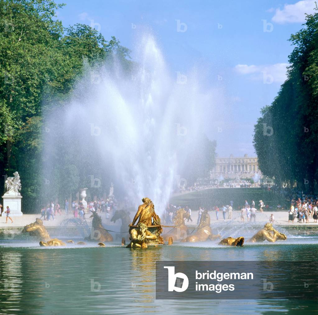Apollo basin. Chateau de Versailles (Les Yvelines), 1660-1700. Gardens of Andre Le Notre (1613-1700) and principal architects: Louis Le Vau (1612-1670) and Jules Hardouin Mansart (1646-1708).