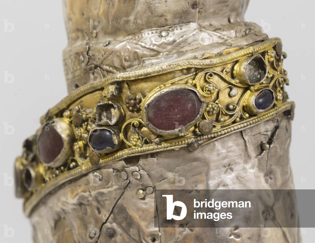 reliquary arm of Saint-Thibault XVth century (gold silver, lead, hard stones)