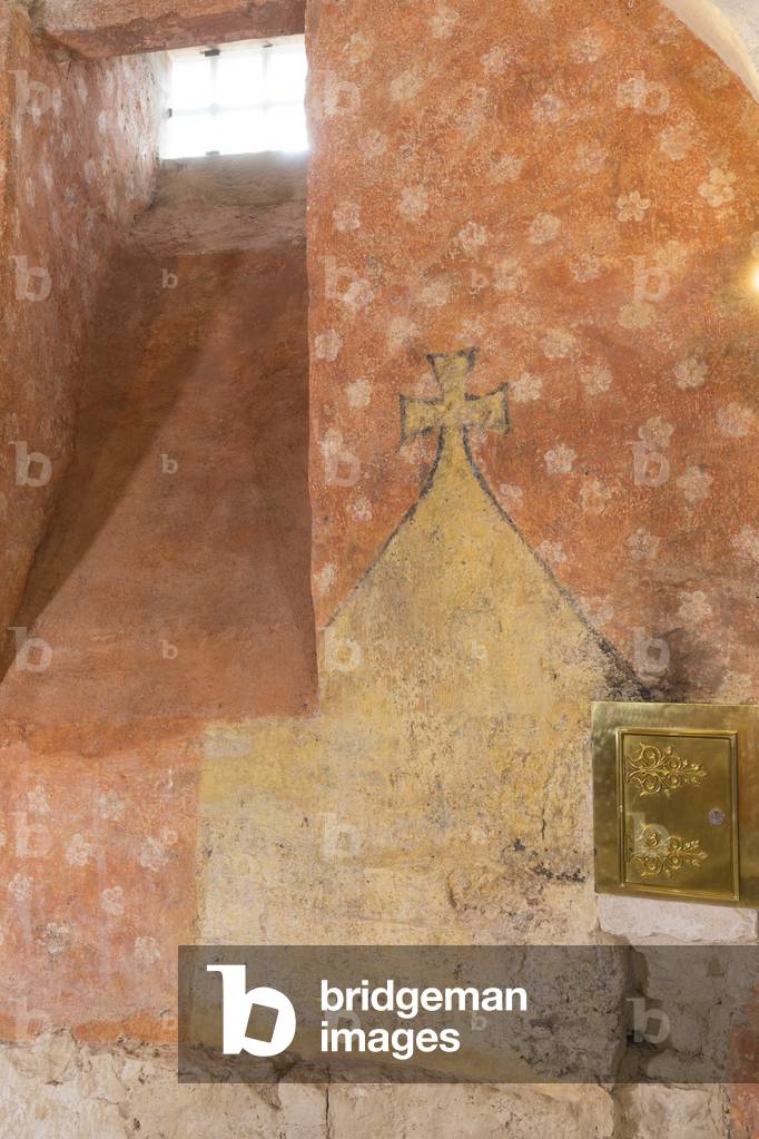 The crypt. Basilica of Saint Madeleine, Vezelay, 1120-1150 (photography)