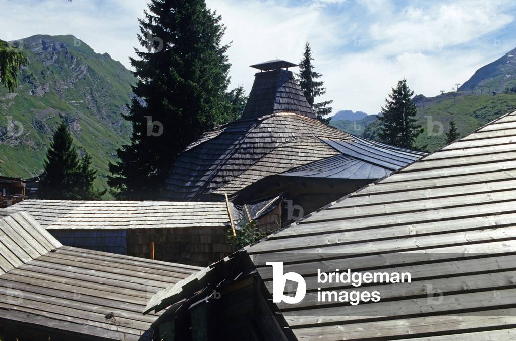 Roofing of the Hauts Forts in Avoriaz (Haute Savoie). Architects Jacques Labro and Jean-Jacques Orzoni, 1968.