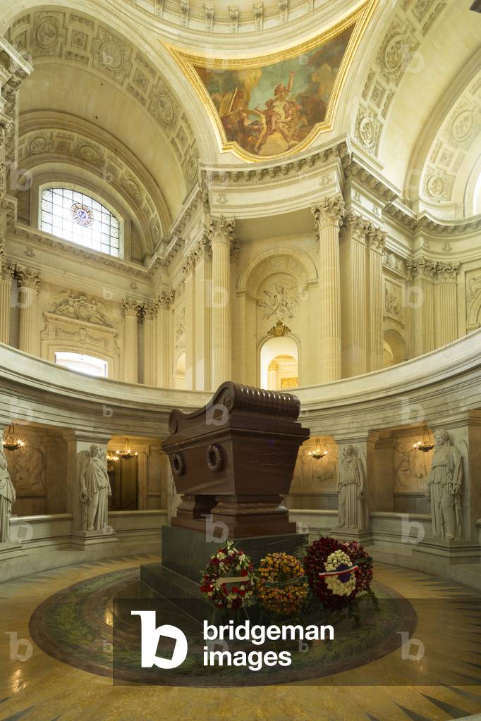 Sarcophagus of Napoleon I, Dome des Invalides (1670), Paris (photography)