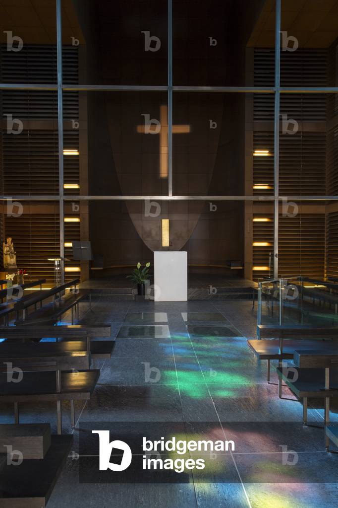 Church Notre Dame de l'Arche d'Alliance, 1995-1998, Paris