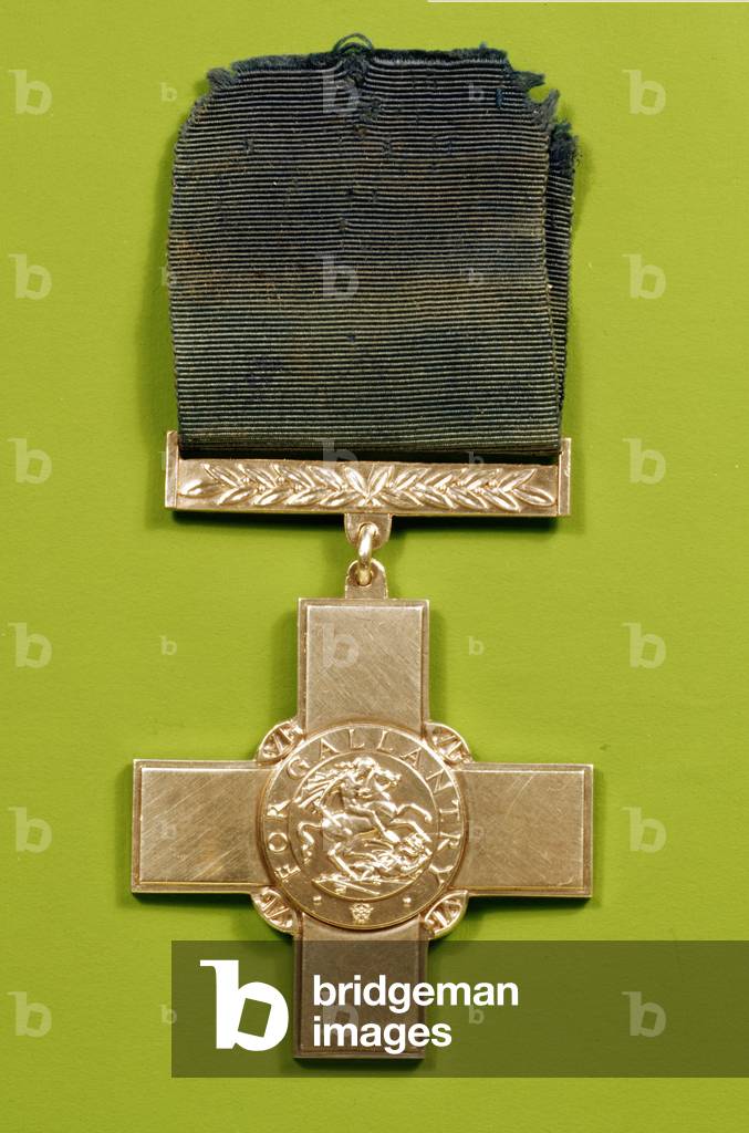Image of The George Cross, awarded for gallantry, 1940