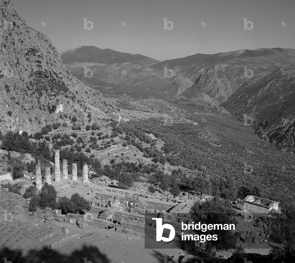 Delphi (b/w photo)