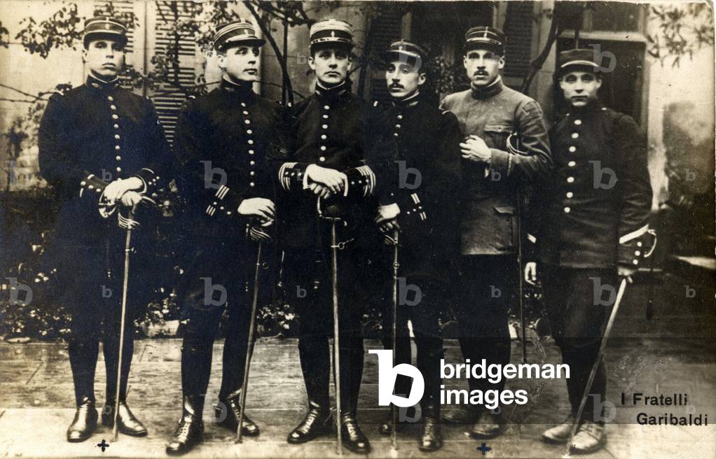 Postcard representing the Garibaldi brothers.