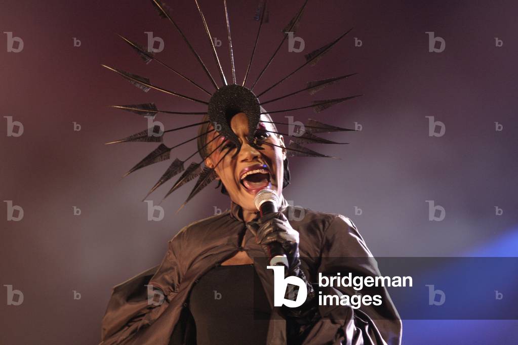 Concert for The Prince's Trust, 2004 - Grace (Wembley, London)