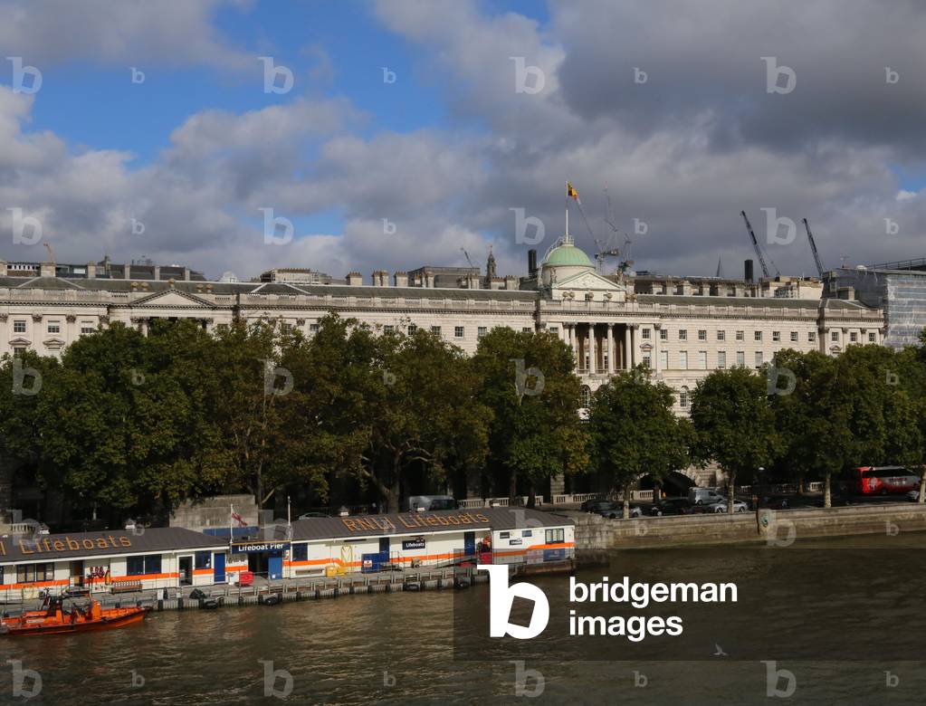 River front of Somerset House, from Waterloo Bridge (photo)