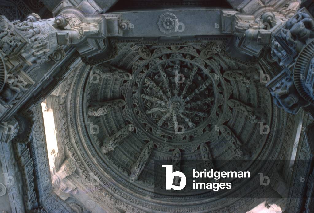 Interior of the dome (photo)