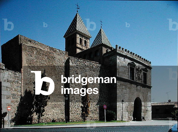 Bisagra Gate (photo)