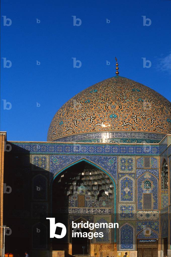 The Mosque of Sheikh Lotfollah, Imam Khomeini square (photo)
