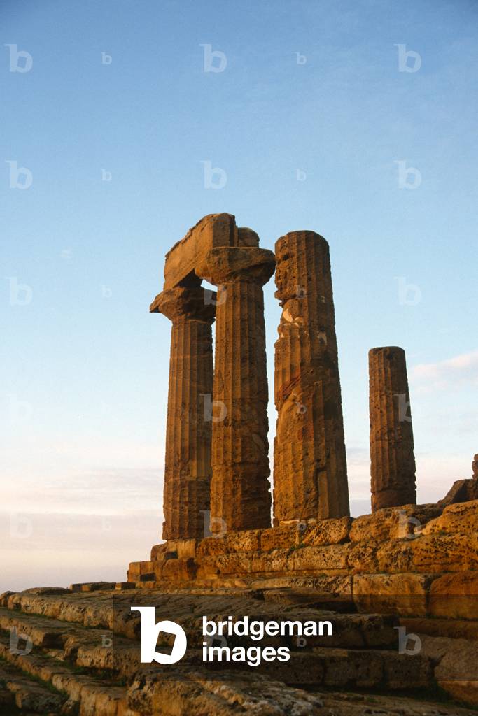 The Temple of Juno Lacinia (photo)