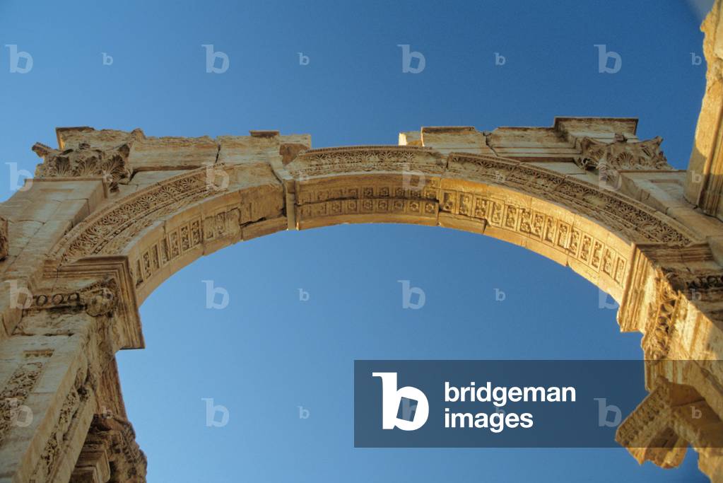 The monumental arch erected during the reign of the Emperor Septimus Severus (193-211) at the start of the colonnaded central street (photo)