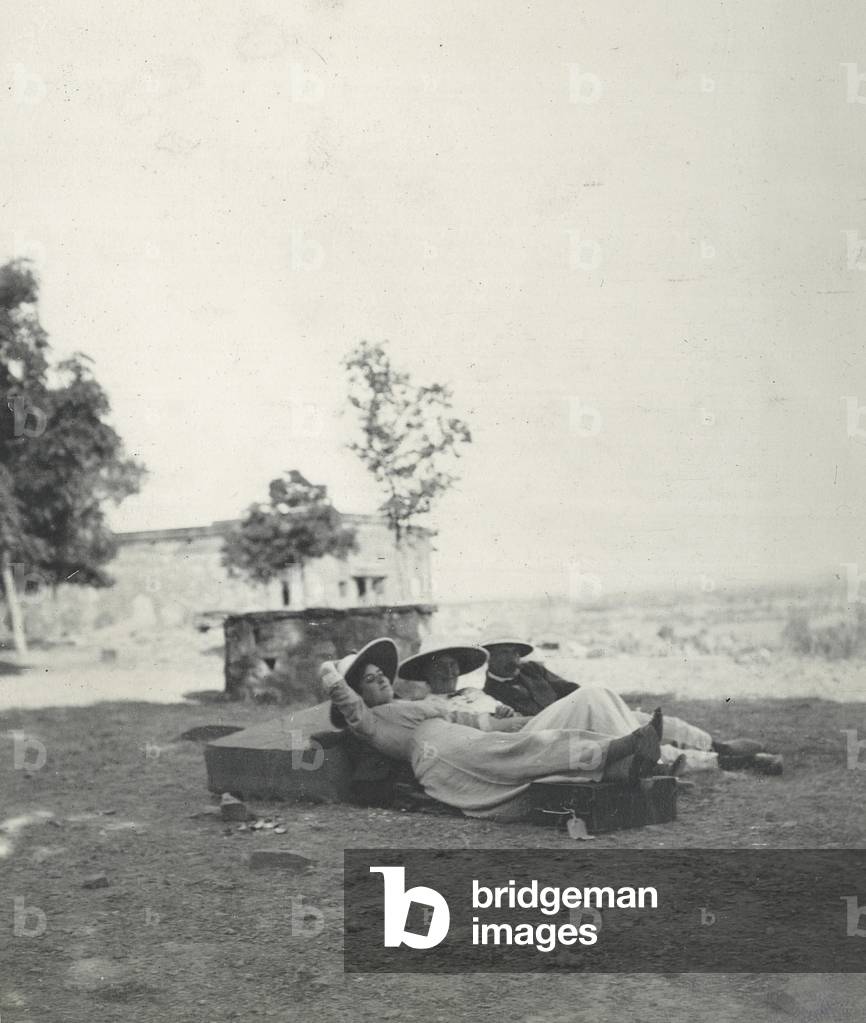 Lilah Wingfield, Judy Smith and Major Gosling resting after a day sight-seeing at Fatehpur Sikri, January 1912 (b/w photo)