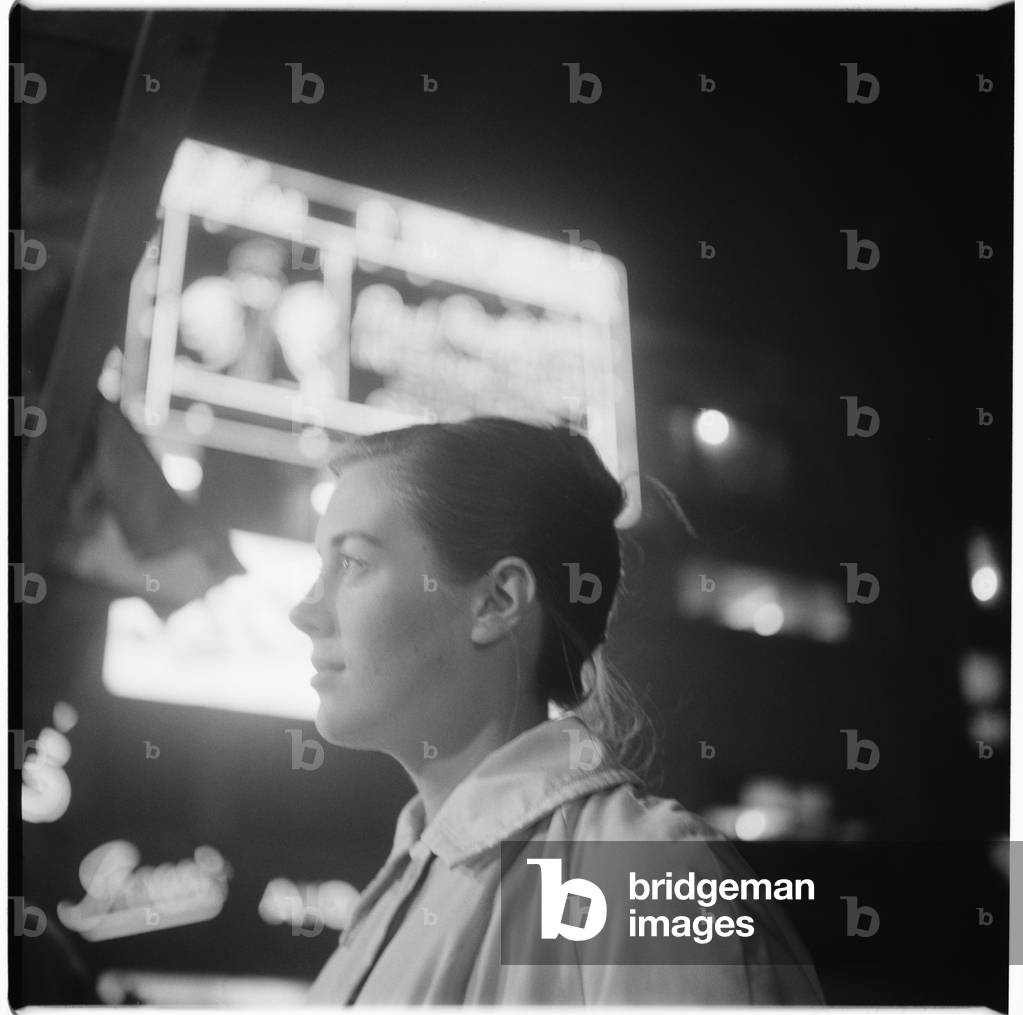 Gwen Dove, portrait of wife of Geoff Dove, unknown details, Soho, London, UK, mid 1950's (b/w photo)