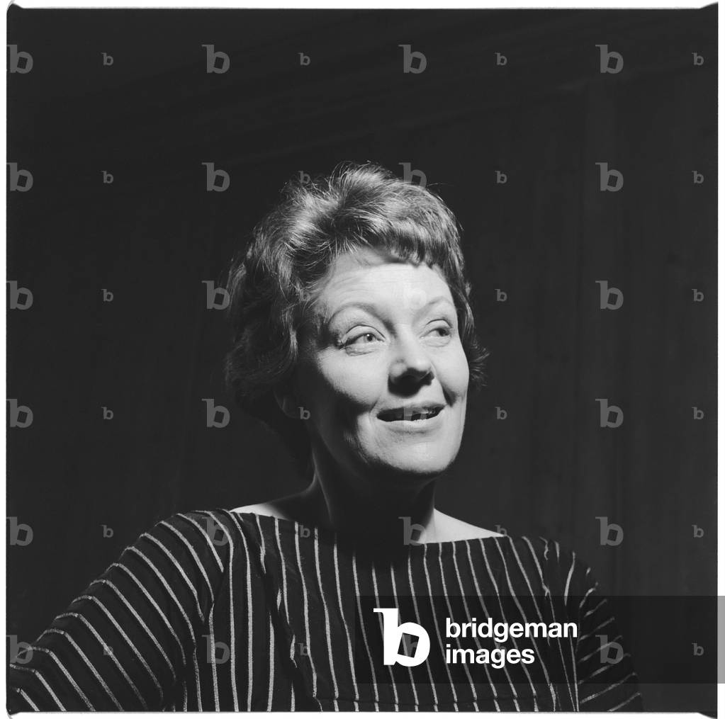 Hedli Anderson, portrait of British actor, singer, cabaret star and muse to Auden, Isherwood, Britten and Macneice, mid 1950's (b/w photo)