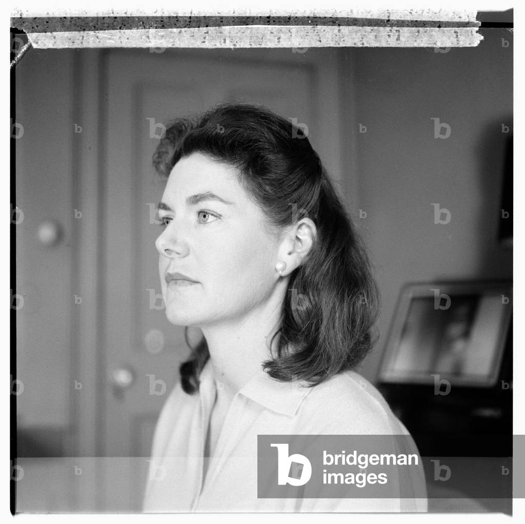 Mrs Colvin and her daughter at home in London, c.1955 (b/w photo)