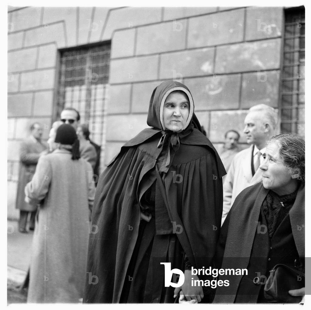 Nuns in Rome, early 1950's (b/w photo)