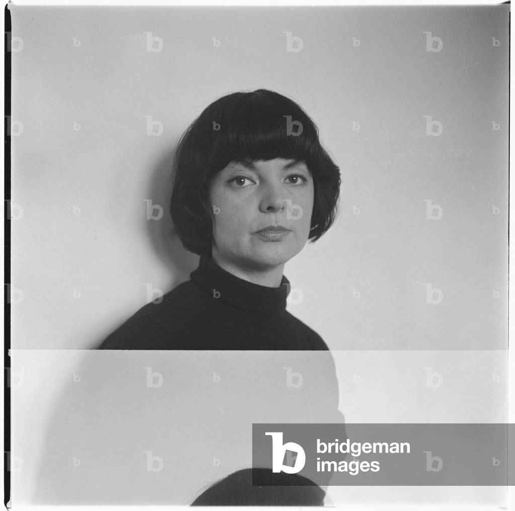 Sue Paine, c.1955 (b/w photo)