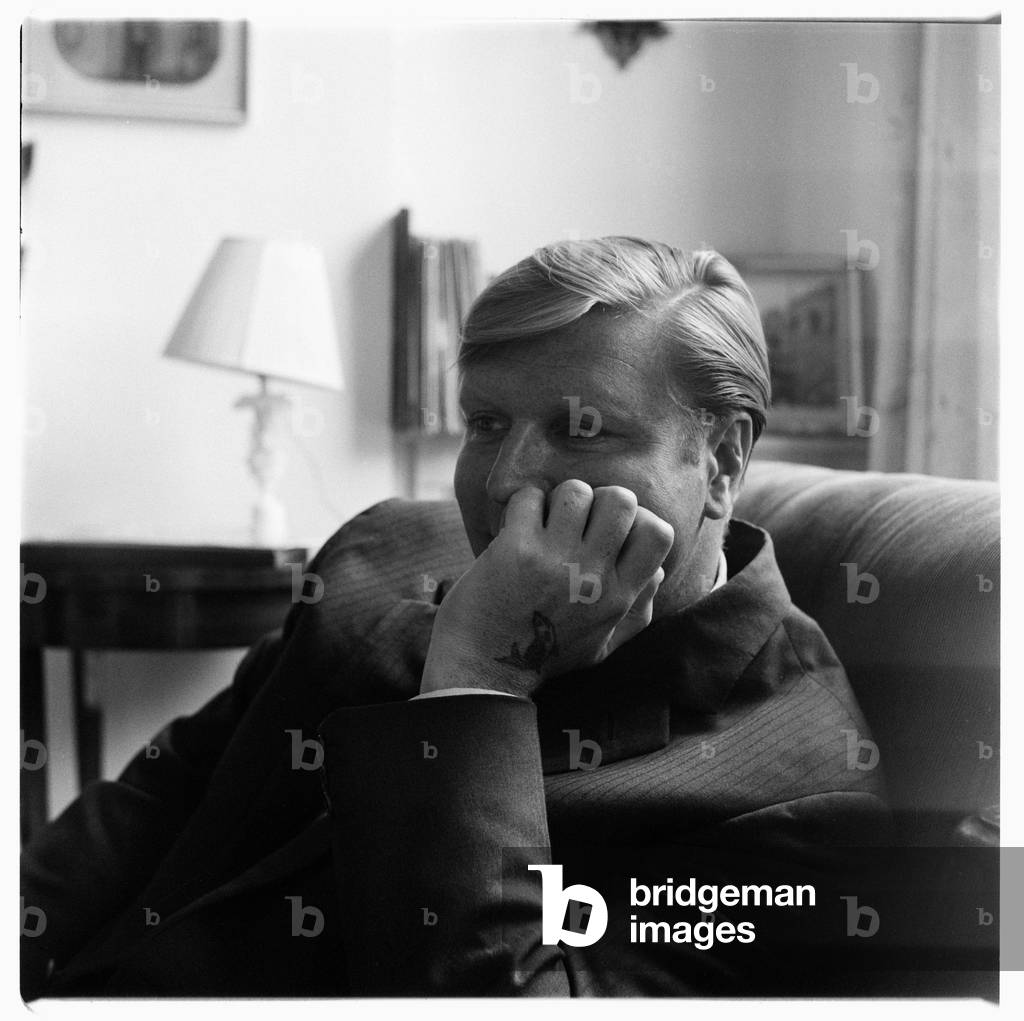 Portrait of writer and broadcaster Dan Farson at the home of Francis Bacon and Paul Danquah, Battersea, London late early 1950's