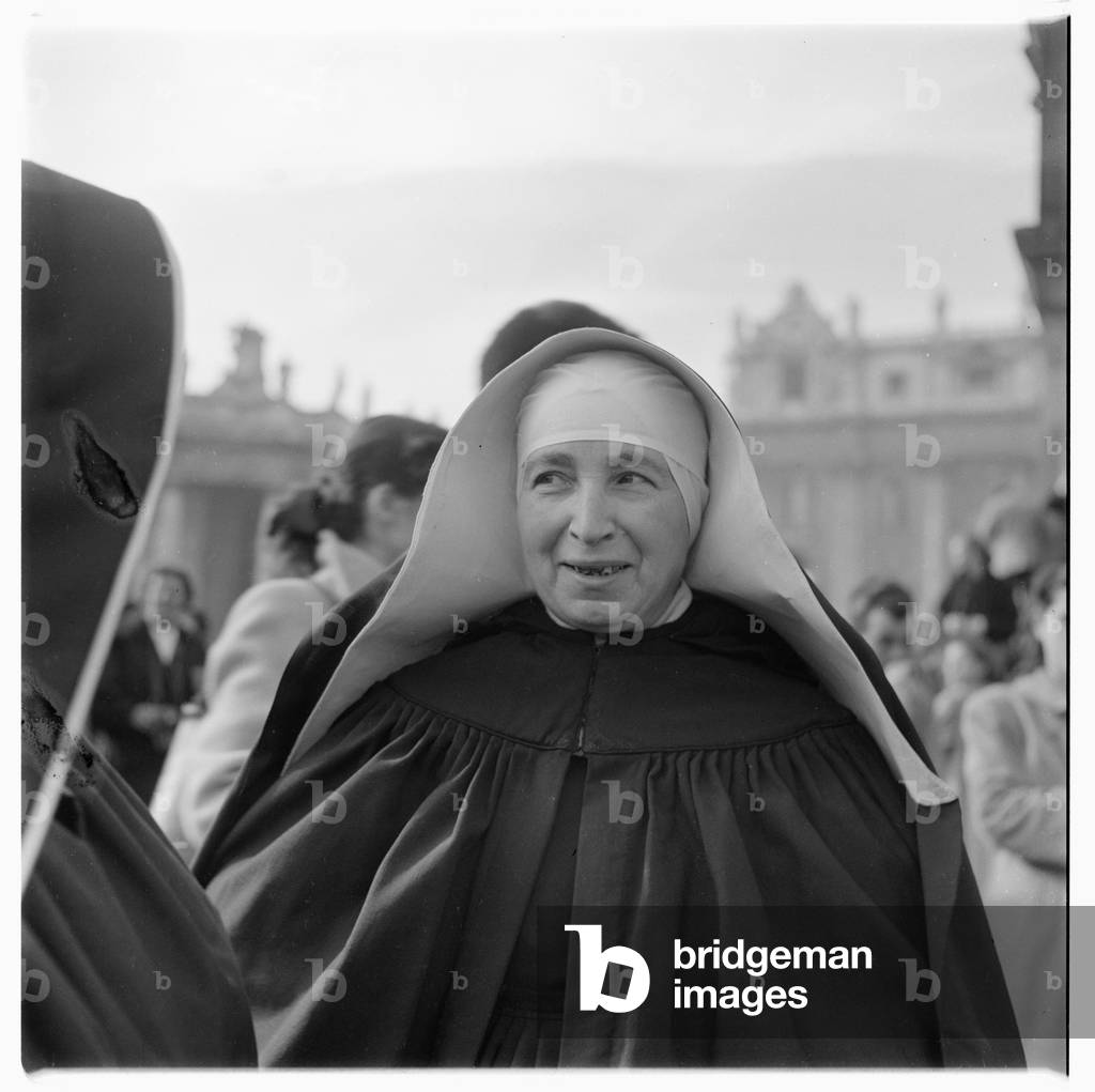 Nuns in Rome, early 1950's (b/w photo)