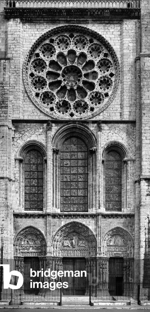 Gothic architecture: view of the three porches and the rosette of the western portal of the Cathedrale Notre Dame de Chartres (Eure et Loir)