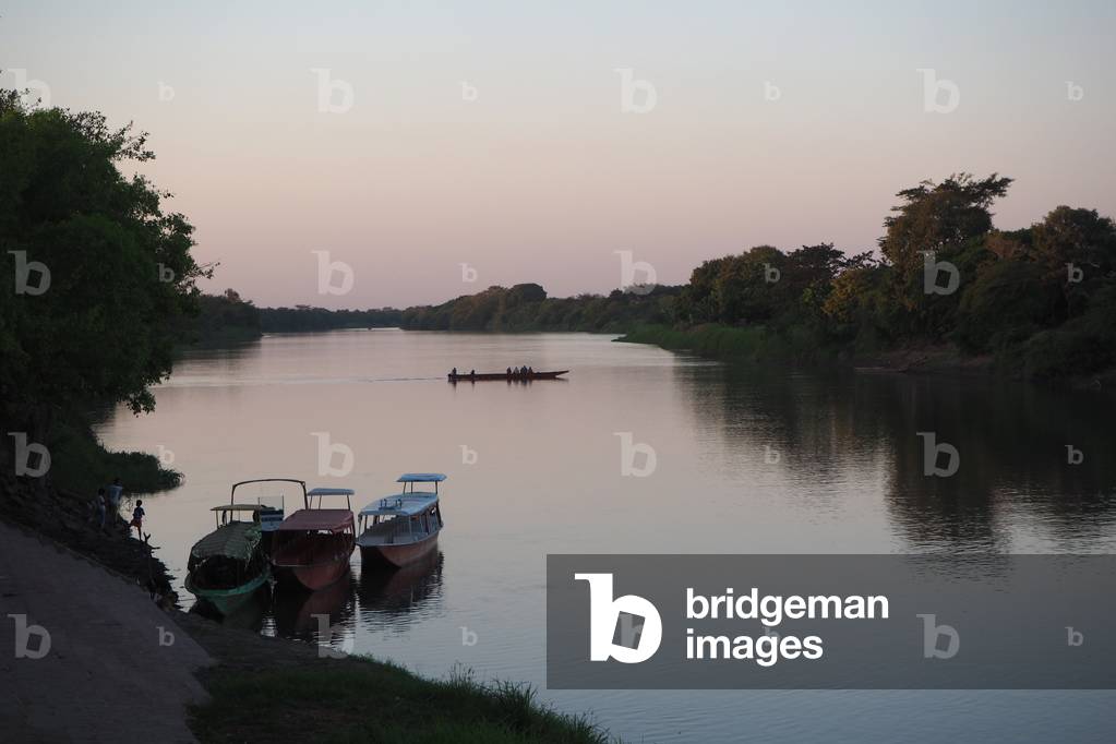 The Magdalena River 1558kms that crosses the country, Mompox, Colombia (photo)