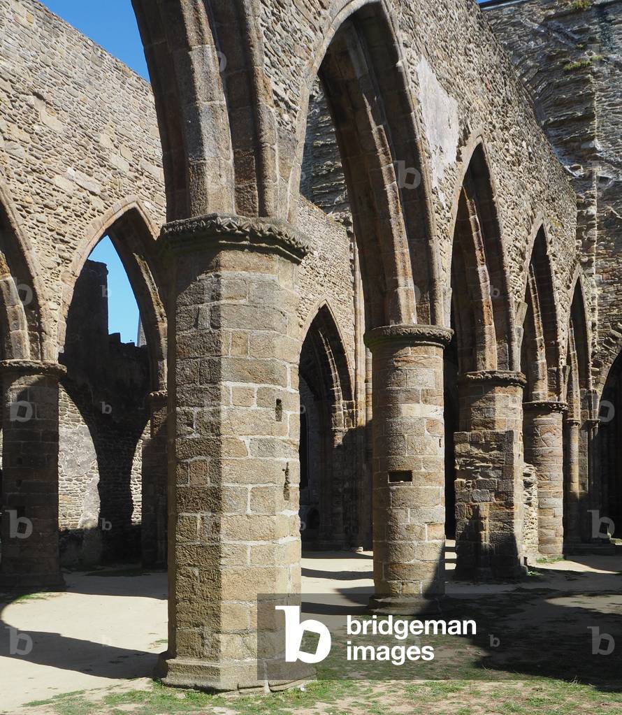 Le Conquet, Finister 29217
Site of the Pointe de Saint Mathieu,
Romanesque Abbey XI and XII shekel, and Gothqiue XIII and XV shekel