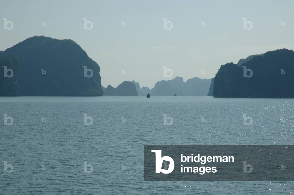 Along Bay (Vinh Ha Long). Vietnam 2006