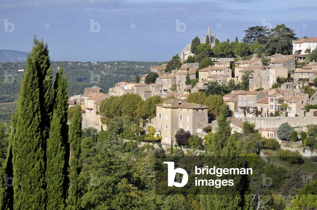 Village of Bonnieux (84480). Massif du Luberon Vaucluse, Provence-Alpes-Cote d'Azur (Provence Alpes Cote d'Azur), France. Photography 2011