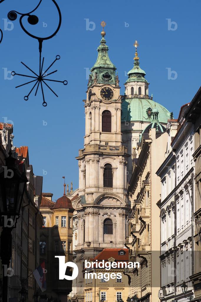 Prague, the capital of the Czech Republic, crossed by the river Vltava or Moldau in German. 1,295,000 inhabitants. Baroque City
Church of St. Nicholas of Mala Strana