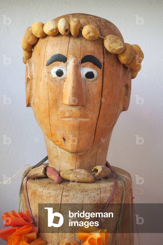 Naive sculpture