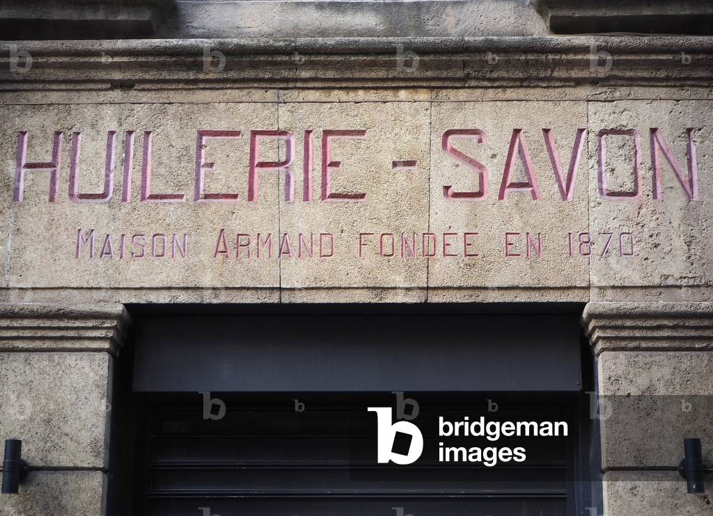 Aix en Provence: Fronton of an old business
