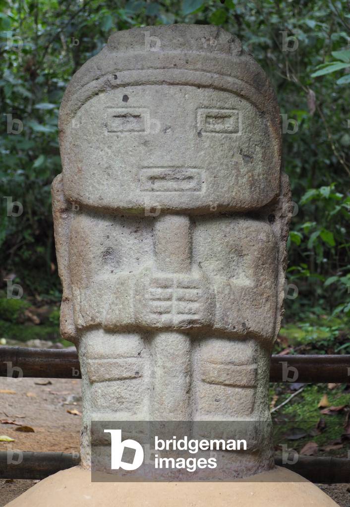 Archeological Park, Religious Monuments, Megalithes sculptures, Divinites and animals, Statue in the Grove of Las Estatuas, San Augustine, Colombia (photo)