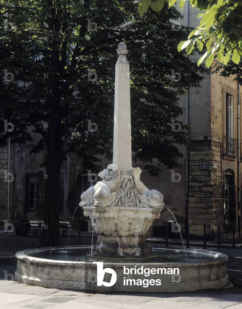 Fontaine des Quatre Dauphins in Aix en Provence.