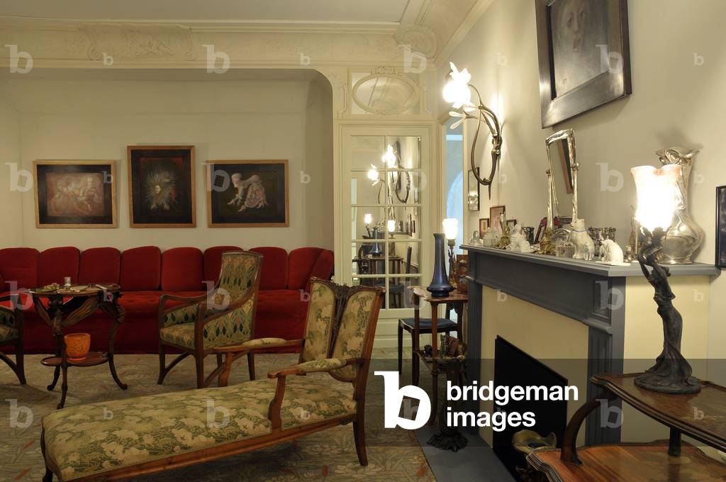 Salon de Leonor Fini (1908-1996), surrealist painter, theatre decorator and writer, located in the Rue de La Villiere in Paris.