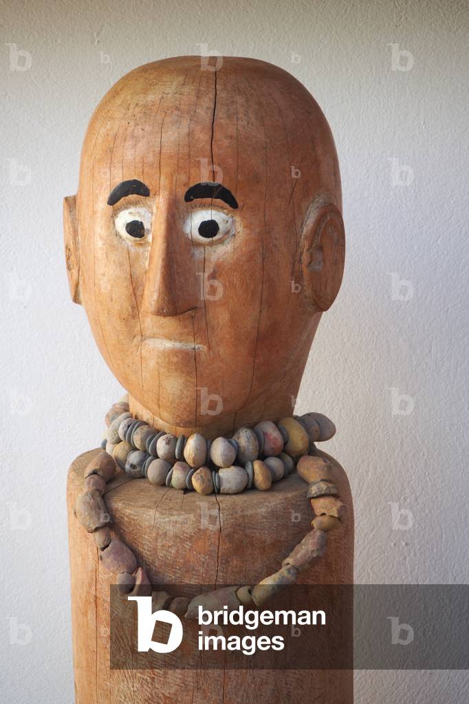 Naive sculpture