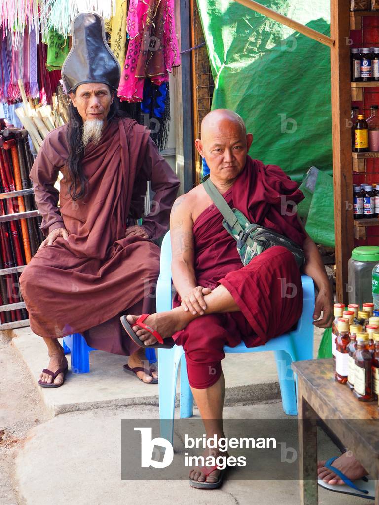 Myanmar - Burma: Hermit and Bonze on the march