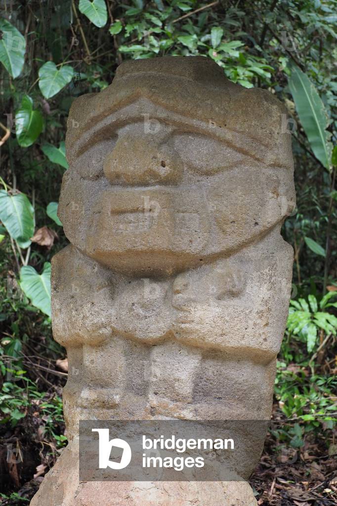 Archeological Park, Religious Monuments, Megalithes sculptures, Divinites and animals, Statue in the Grove of Las Estatuas, San Augustine, Colombia (photo)