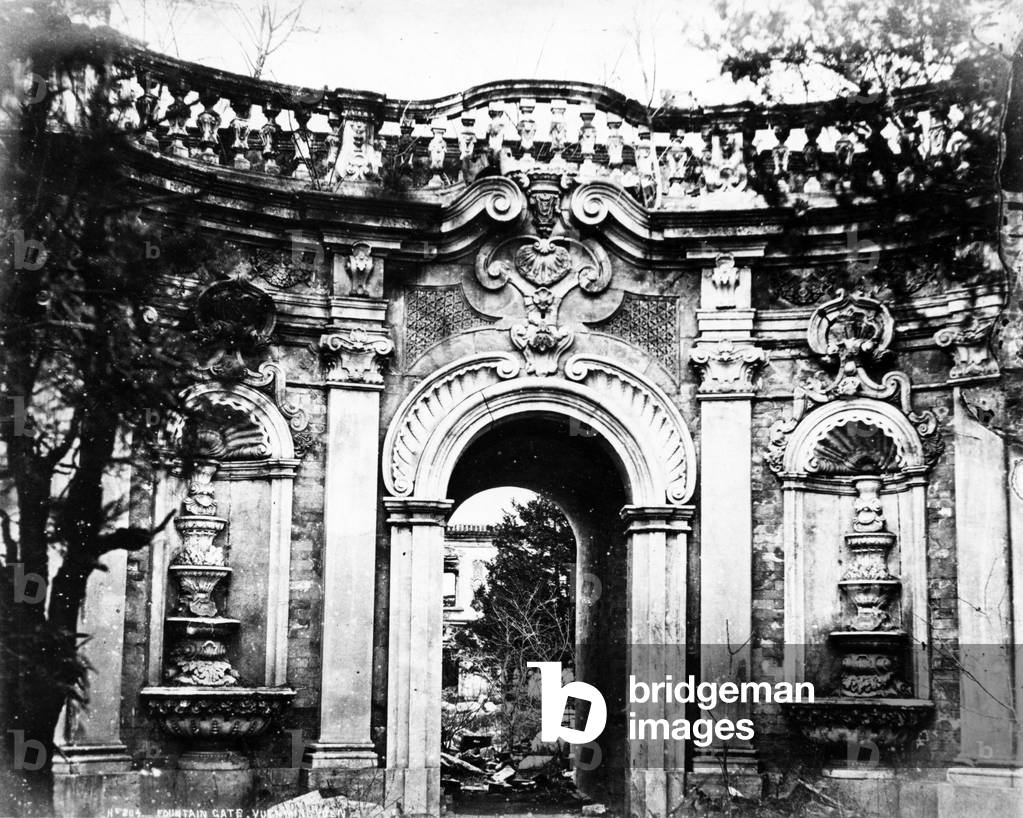 Fountain Gate, Yuan Ming Yuan, c.1870 (b/w photo)