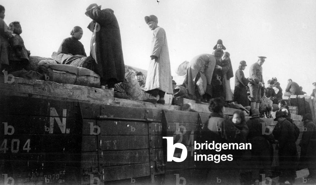 Manchurian refugees fleeing the Japanese Invasion, c.1931 (b/w photo)
