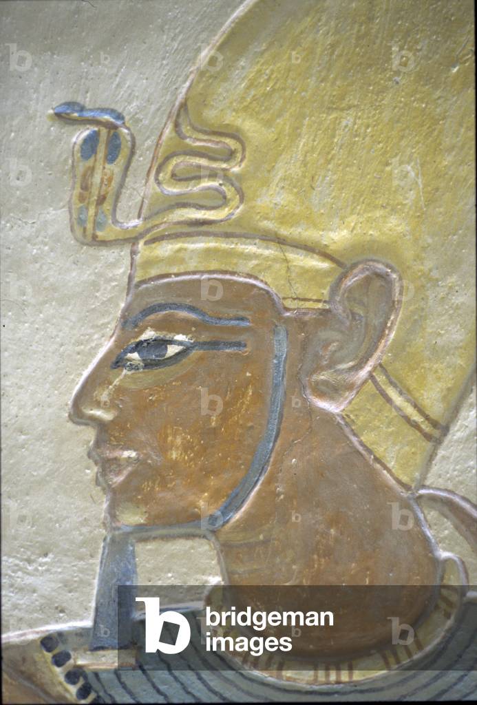 Rameses III wearing the crown of Upper Egypt, Amon-Khopshef tomb (photo)