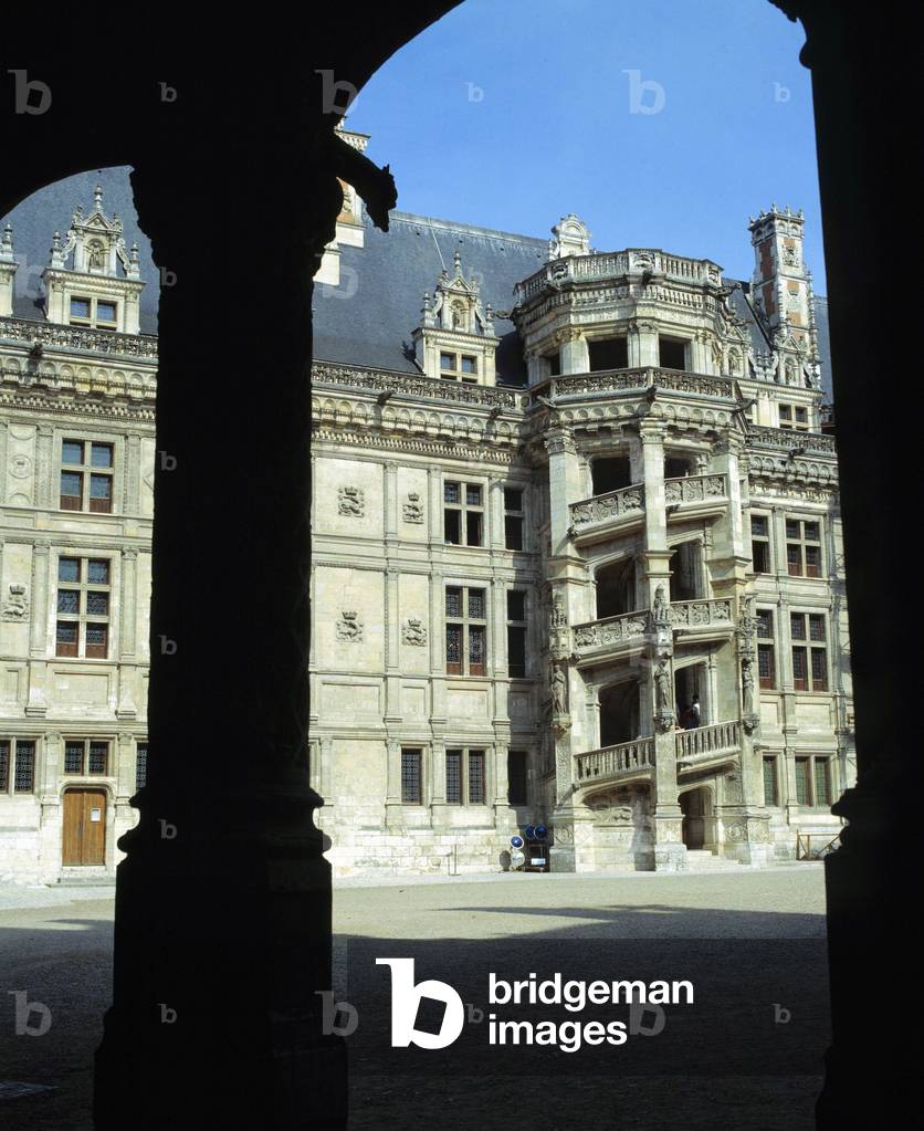 View of the monumental staircase in the Francois I wing of the Chateau de Blois (Loir et Cher), 16th century (photo)
