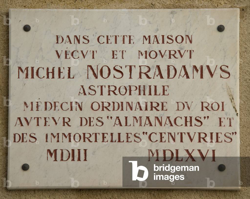 Plaque of the house of Nostradamus, Salon de Provence (photo)