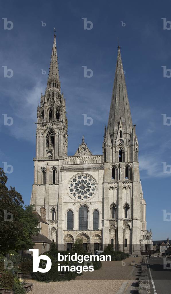Cathedrale de chartres, view of the royal gate west coast, 13th century (photo)