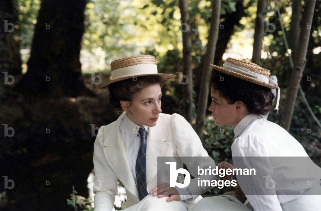 Julie Depardieu, Emmanuelle Beart, Sentimental Destinies, 2000 (film still)