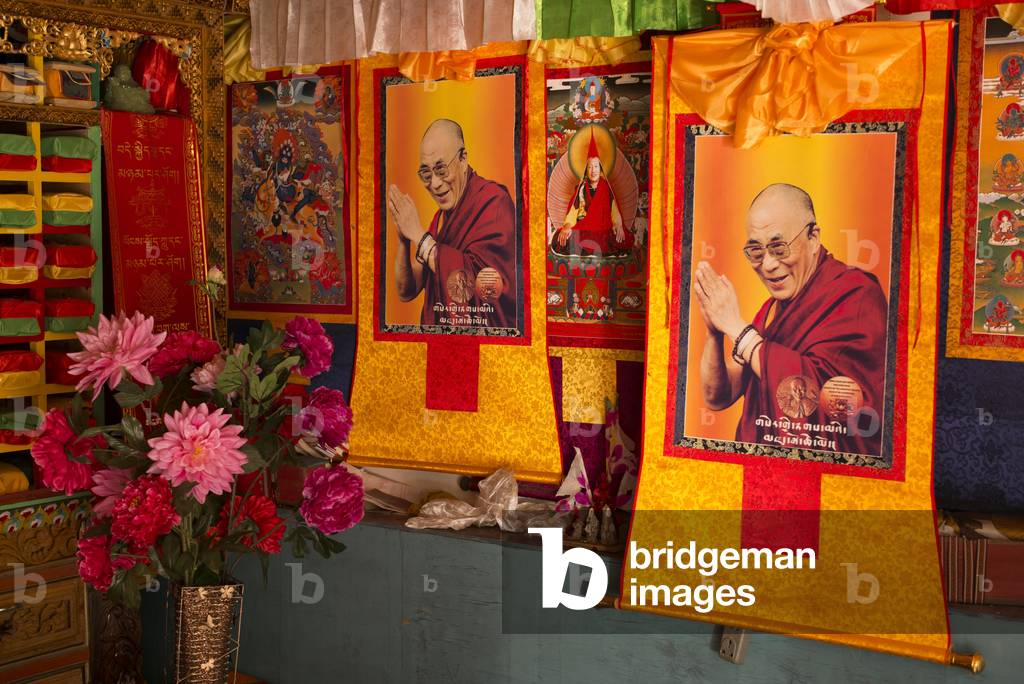 House interior, Showing Dali Lama, Yunnan, China (photo)