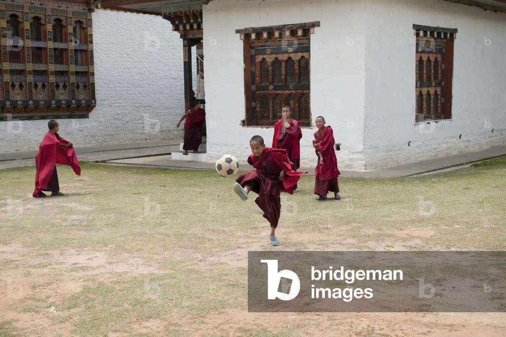 Novice monks, Bhutan (photo)