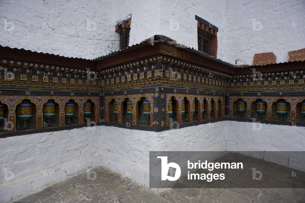 Prayer wheels in Bhutan (photo)